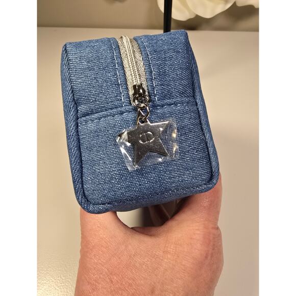 Beaute GWP Denim Cosmetic Case - Picture 3 of 7